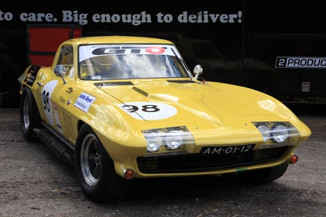 Hollandske Michiel Campagne med sin Chevolet Corvette Sting Ray 1965.
(Foto: Motorsporten.dk)